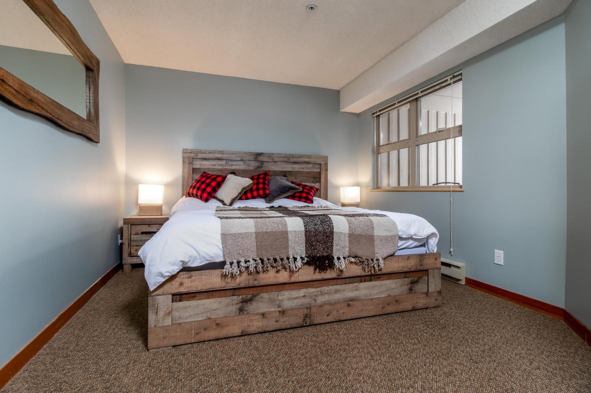 휘슬러 Creekside Slopeside 1Br With Pool, Hot Tub, Bbq 아파트 외부 사진